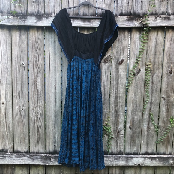 Free People Maxi Dress Flutter Sleeve Blue Black Floral Elephants - Picture 5 of 16